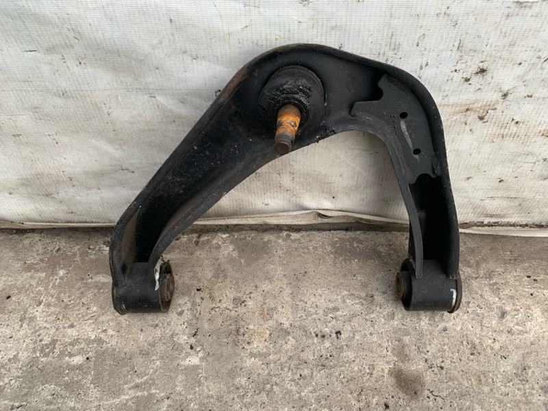 Рычаг передней подвески верхний правый FRONTIER 04-21 2014 D40 4.0 VQ40DE