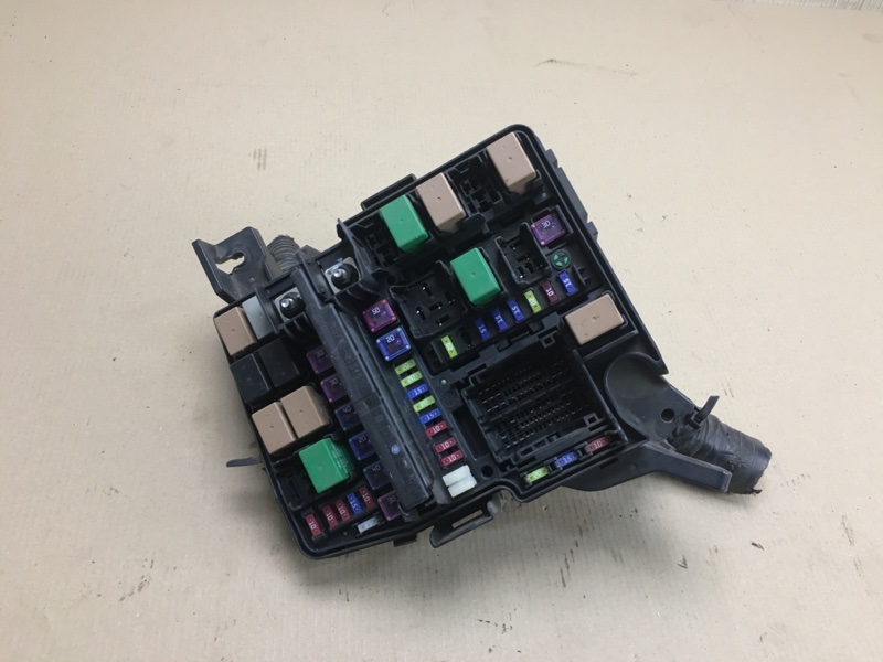 Запчасть блок предохранителей моторный отсек HYUNDAI SONATA YF 10-14 2012 YF 2.4 G4KK 91200-4R014 Б/У Блок предохранителей моторный отсек HYUNDAI SONATA YF 10-14 2012 YF 2.4 G4KK 91200-4R014 Б/У