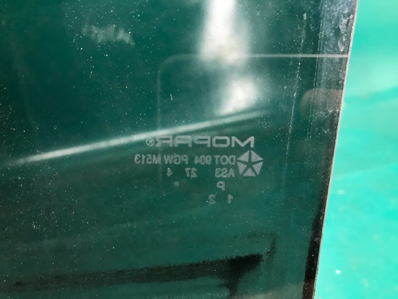 Стекло двери заднее правое DURANGO 11- (WD) 2014 3.6 ERB Стекло двери заднее правое DURANGO 11- (WD) 2014 3.6 ERB