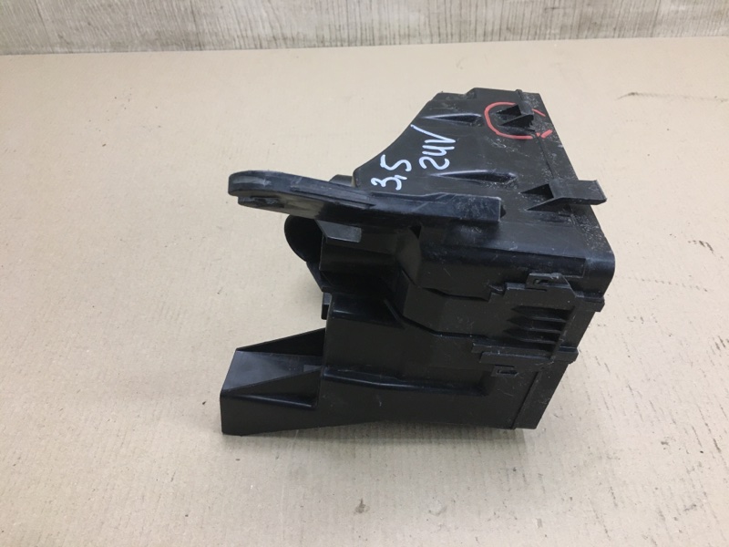 Корпус блока предохранителей PATHFINDER R52 12-21 2014 R52 3.5 VQ35DE Корпус блока предохранителей PATHFINDER R52 12-21 2014 R52 3.5 VQ35DE