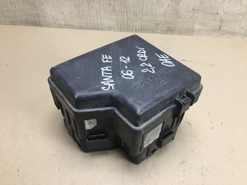 Блок предохранителей моторный отсек SANTA FE (CM) 05-12 2006-2009 CM 2.2CRDI D4EB