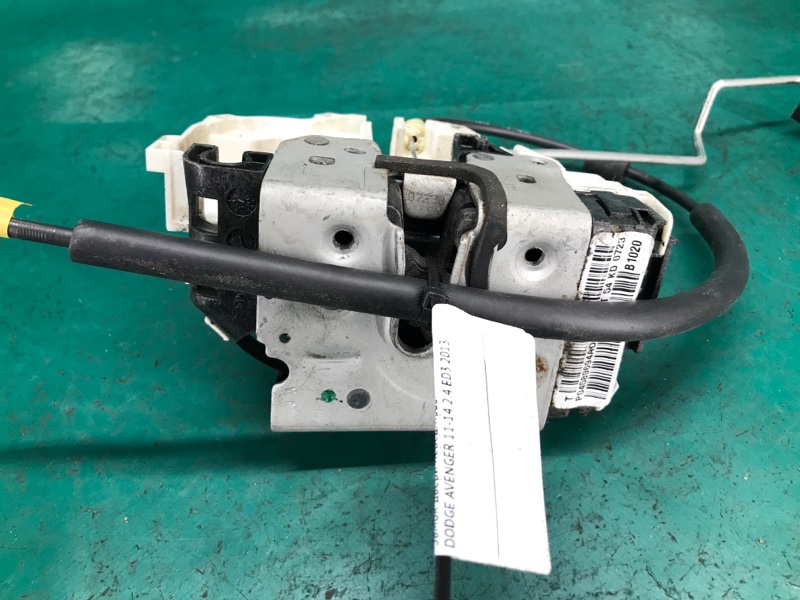 Замок двери передний правый DODGE AVENGER 07-14 2013 JS 2.4 ED3 4589694AD Б/У