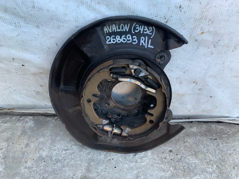 Тормозной механизм левый AVALON 99-05 2000 3.0 1MZFE