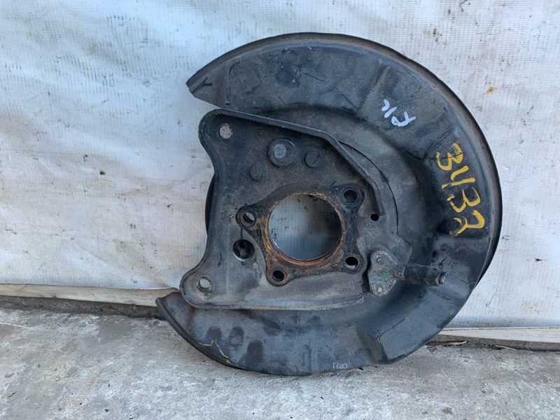 Тормозной механизм левый AVALON 99-05 2000 3.0 1MZFE