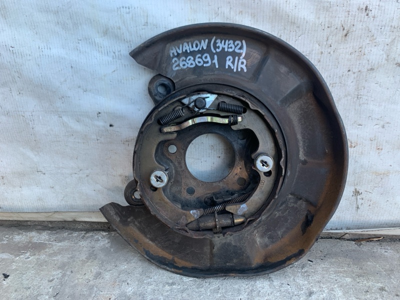 Тормозной механизм правый TOYOTA AVALON 99-05 2000 3.0 1MZFE 46503-07020 Б/У