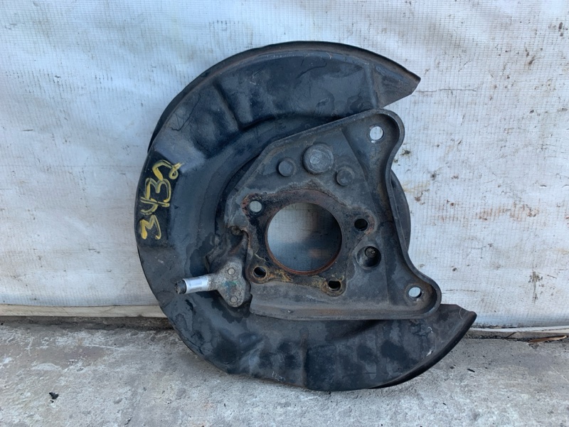 Тормозной механизм правый AVALON 99-05 2000 3.0 1MZFE