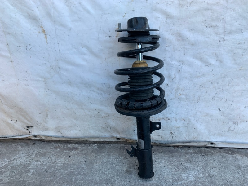 Амортизатор передний правый AVALON 99-05 2000 3.0 1MZFE