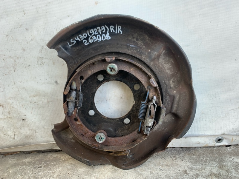 Тормозной механизм правый LEXUS LS430 00-06 2000 UCF30L 4.3 3UZFE 46503-50030 Б/У