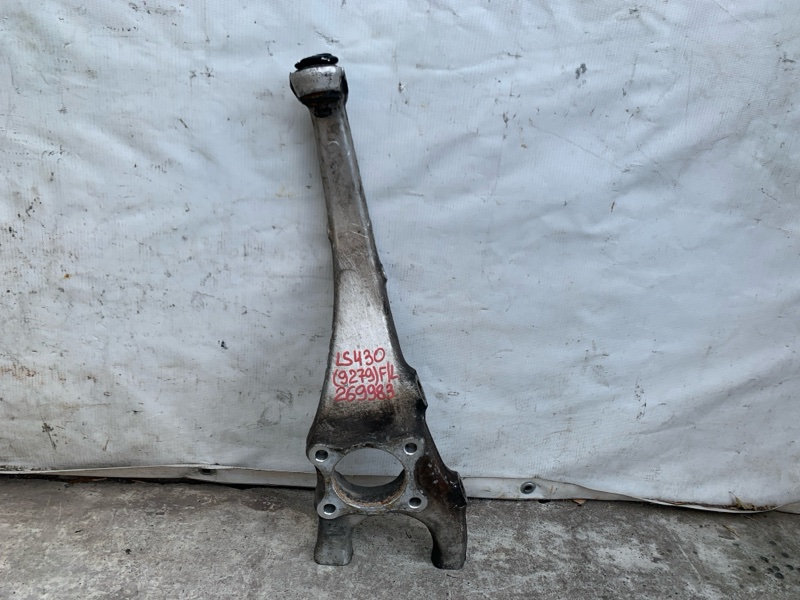 Кулак поворотный левый LEXUS LS430 00-06 2000 UCF30L 4.3 3UZFE 43202-50010 Б/У