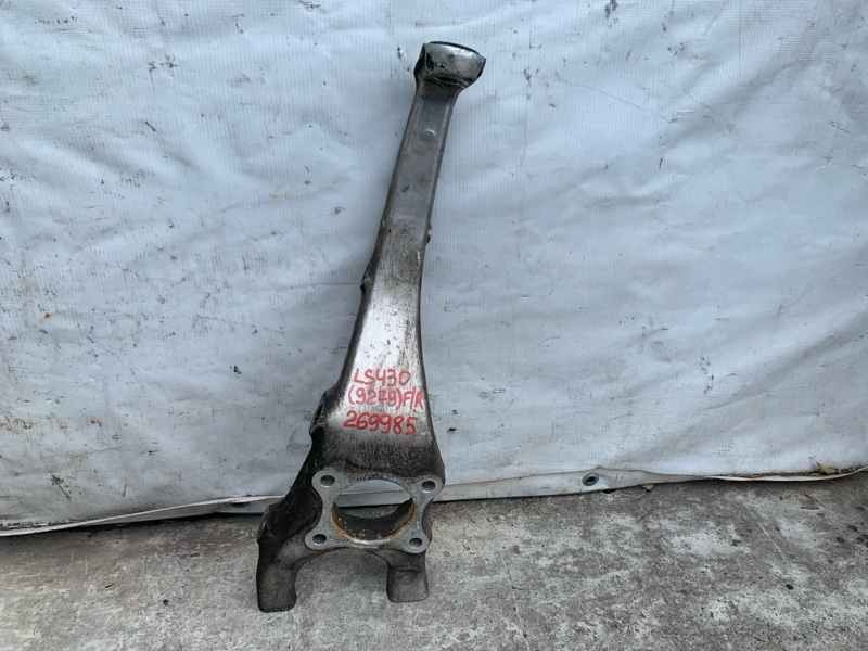 Кулак поворотный правый LEXUS LS430 00-06 2000 UCF30L 4.3 3UZFE 43201-50010 Б/У