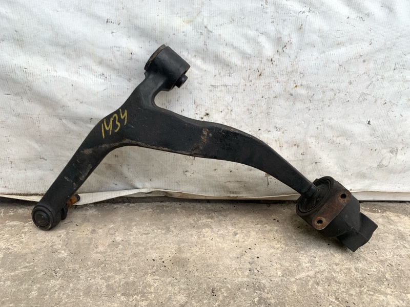 Рычаг передней подвески нижний правый INFINITI FX S50 03-08 3.5 VQ35DE