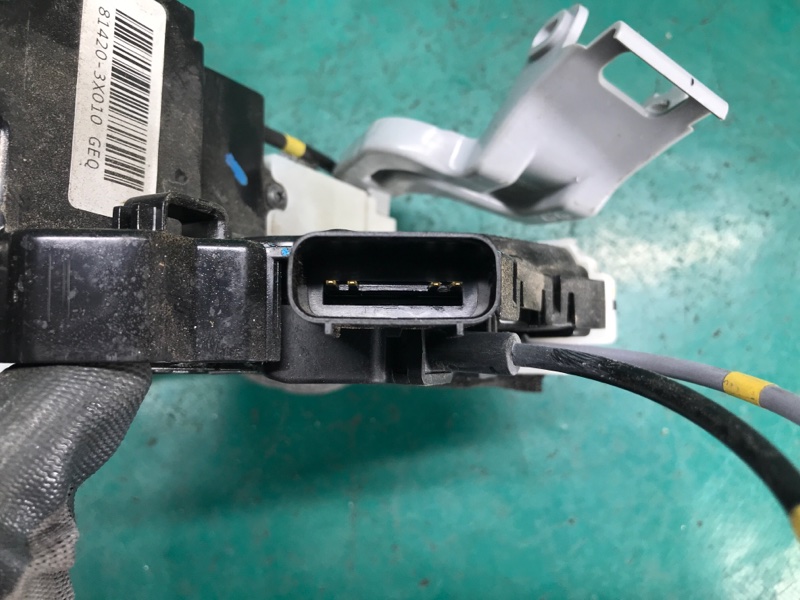 Замок двери задний правый ELANTRA MD 10-15 2012 1.8 G4NB