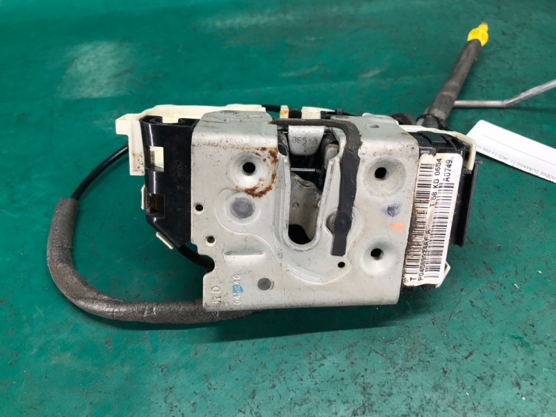 Запчасть замок двери передний правый DODGE DURANGO 11- (WD) 2014 3.6 ERB 4589924AF Б/У Замок двери передний правый DODGE DURANGO 11- (WD) 2014 3.6 ERB 4589924AF Б/У