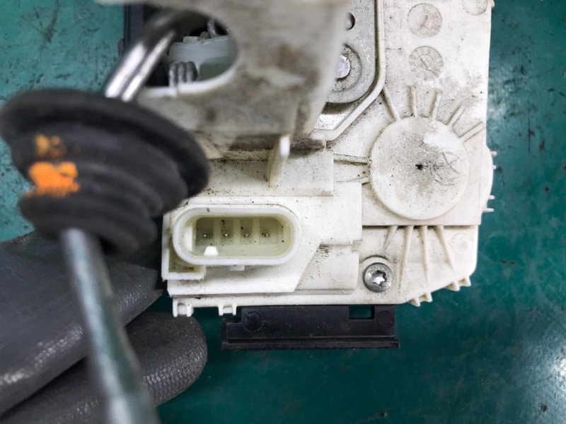 Замок двери передний правый DURANGO 11- (WD) 2014 3.6 ERB Замок двери передний правый DURANGO 11- (WD) 2014 3.6 ERB