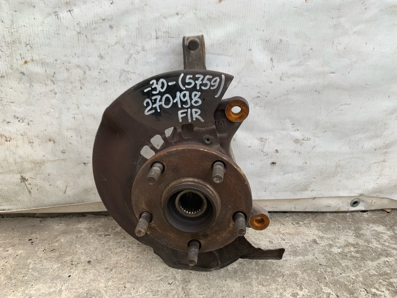 Кулак поворотный правый TOYOTA CAMRY 30 02-06