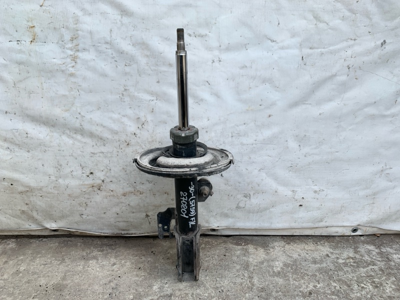 Запчасть амортизатор передний левый TOYOTA CAMRY 30 02-06 48520-AA130 Б/У Амортизатор передний левый TOYOTA CAMRY 30 02-06 48520-AA130 Б/У