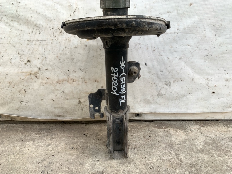 Амортизатор передний левый TOYOTA CAMRY 30 02-06 Амортизатор передний левый TOYOTA CAMRY 30 02-06