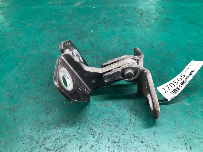 Петля двери верхняя передняя левая DODGE DURANGO 11- (WD) 3.6 ERB