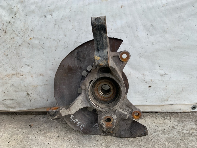 Кулак поворотный левый TOYOTA CAMRY 30 02-06 43212-AA010 Б/У