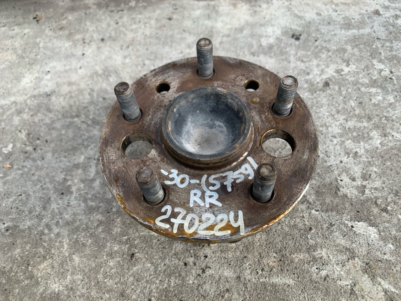 Ступица задняя TOYOTA CAMRY 30 02-06 Б/У