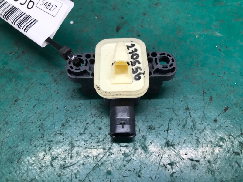 Датчик удара передний правый DODGE DURANGO 11- (WD) 3.6 ERB Датчик удара передний правый DODGE DURANGO 11- (WD) 3.6 ERB