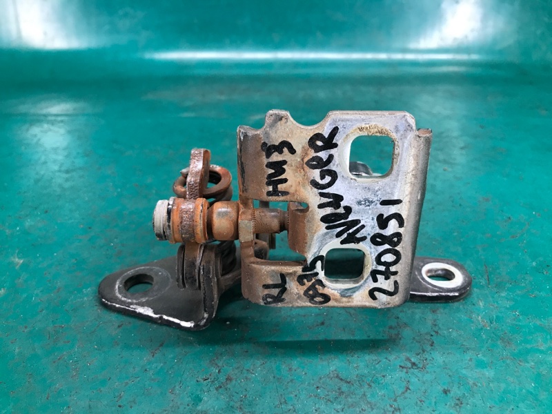 Петля двери нижняя задняя левая DODGE AVENGER 07-14 2013 JS 2.4 ED3 55360919AH Б/У