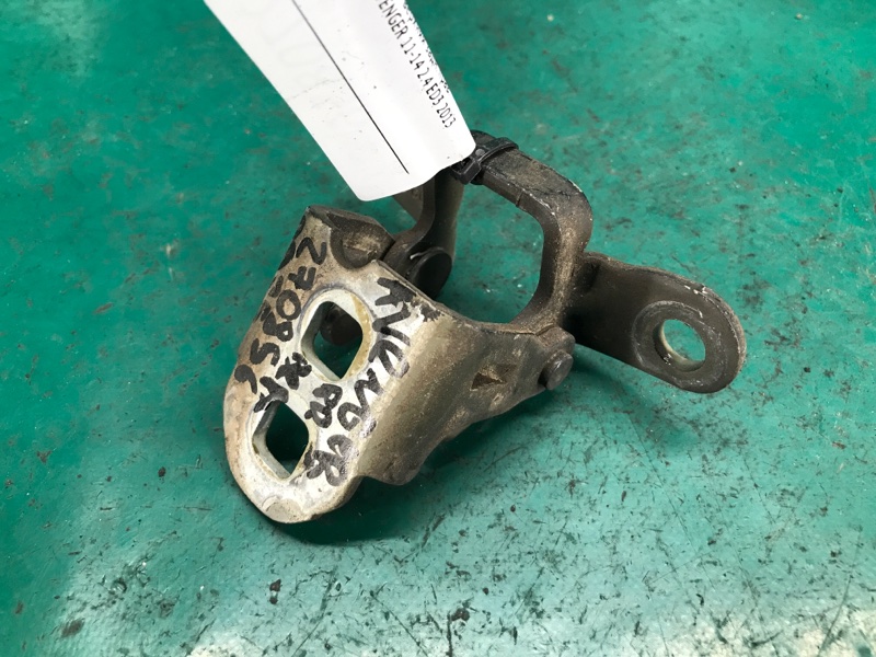 Петля двери верхняя задняя правая AVENGER 07-14 2013 JS 2.4 ED3