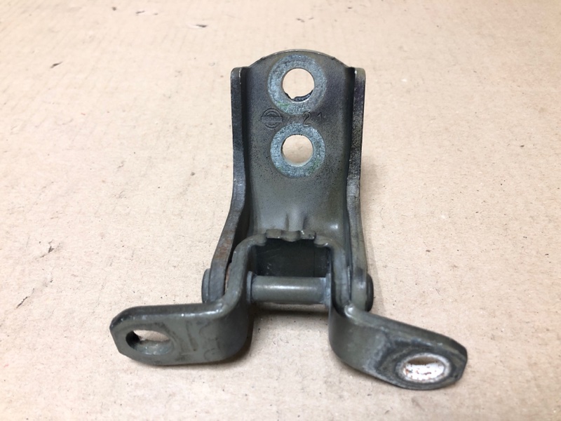 Петля двери верхняя передняя левая ALTIMA L32 07-12 2012 Седан 2.5 QR25DE