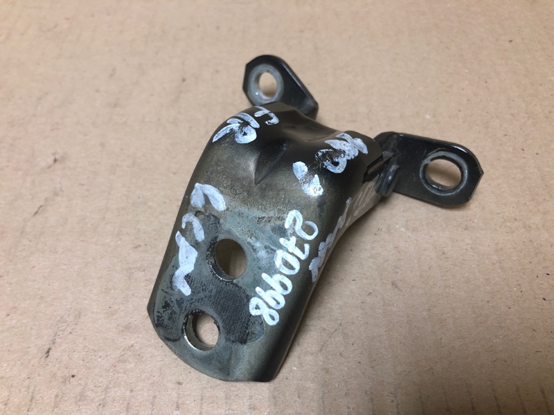 Петля двери верхняя передняя правая NISSAN ALTIMA L32 07-12 Седан 2.5 QR25DE