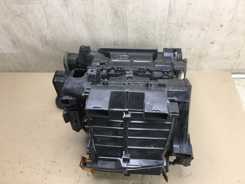 Корпус печки SENTRA B17 12-21 2017 B17 1.8 MRA8DE