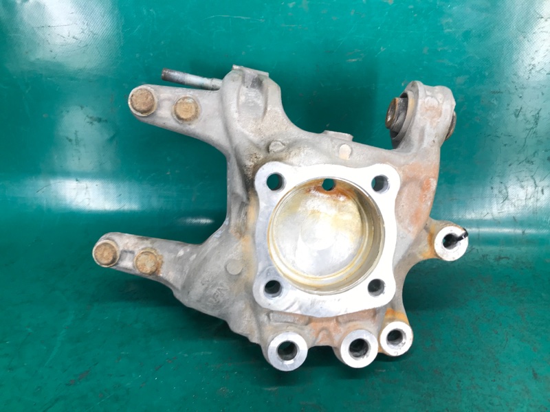 Цапфа задняя правая ACURA RDX 12-19 2017 TB4 3.5 J35Z2 52210-TX5-A00 Б/У