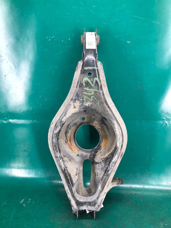 Рычаг задней подвески поперечный нижний левый RDX 12-19 2017 TB4 3.5 J35Z2 Рычаг задней подвески поперечный нижний левый RDX 12-19 2017 TB4 3.5 J35Z2