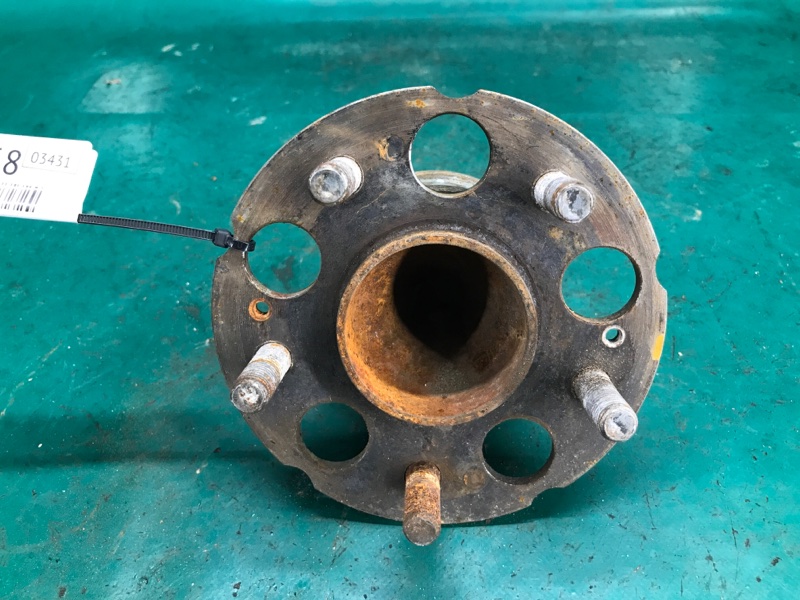 Ступица задняя левая ACURA RDX 12-19 2017 TB4 3.5 J35Z2 42200-T0B-951 Б/У