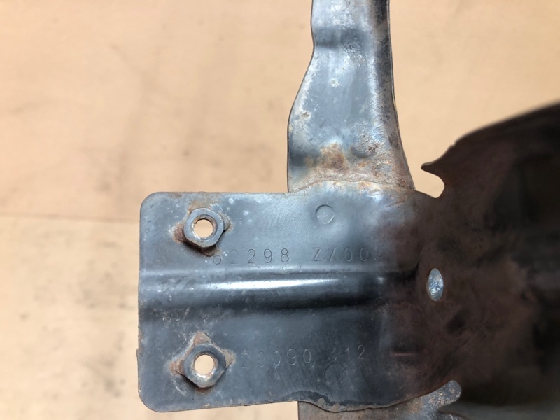 Кронштейн переднего бампера NISSAN ALTIMA L32 07-12 Седан 2.5 QR25DE