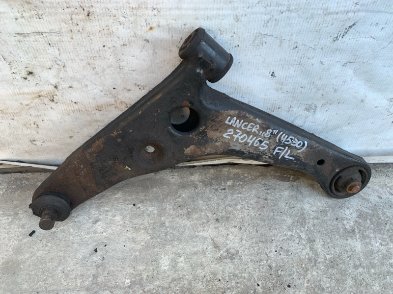 Рычаг передней подвески нижний левый LANCER 4/5/6/7/8 88-02 00-03 8 2.0 4G94 Рычаг передней подвески нижний левый LANCER 4/5/6/7/8 88-02 00-03 8 2.0 4G94