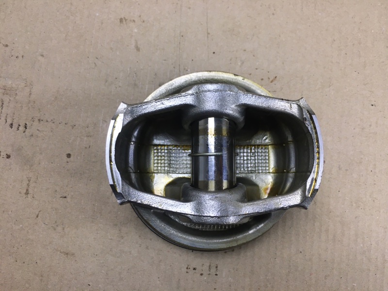 Поршень CAMRY 40 06-11 2GR