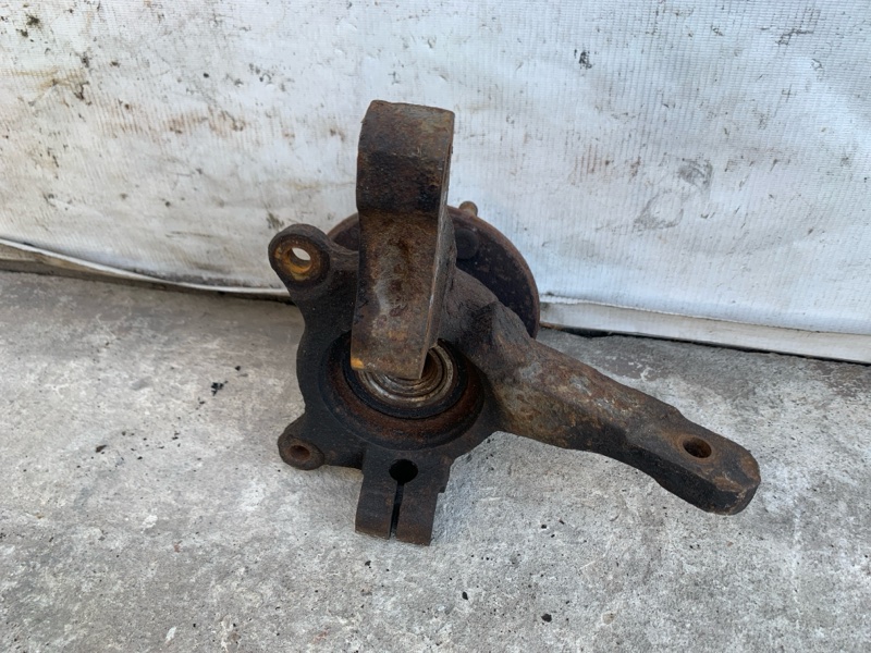 Кулак поворотный правый LANCER 4/5/6/7/8 88-02 00-03 8 2.0 4G94