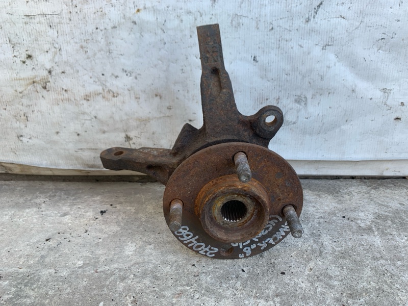 Кулак поворотный правый MITSUBISHI LANCER 4/5/6/7/8 88-02 8 2.0 4G94