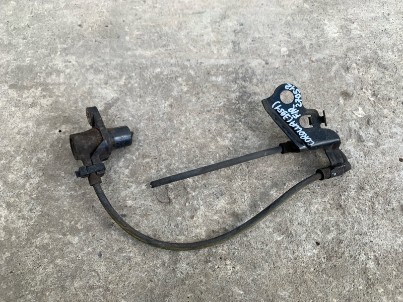 Датчик ABS передний правый TOYOTA COROLLA 120 00-07 2004 ZZE130L 1.8L 1ZZ-FE 89542-02050 Б/У