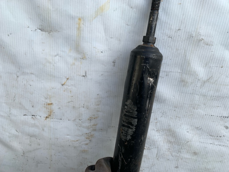 Амортизатор задний TOYOTA SIENNA 03-10 3.5 2GR-FE