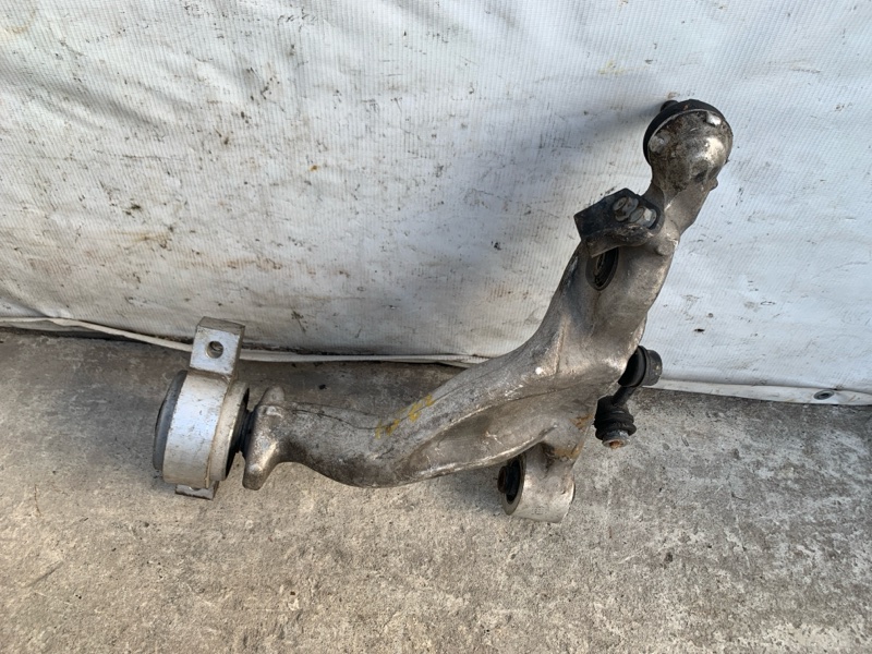 Рычаг передней подвески нижний левый M35/M45 04-10 2006 3.5 VQ35DE