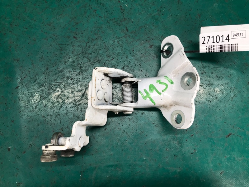 Ролик сдвижной двери средний левый NISSAN NV200 USA 13- 2018 2.0 MR20DE 82411-JX00A Б/У