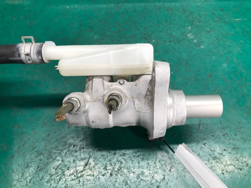 Главный тормозной цилиндр NV200 USA 13- 2018 2.0 MR20DE