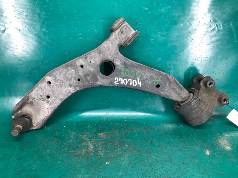 Рычаг передней подвески нижний левый MAZDA 3 BK 03-08 2005 SEDAN 2.3 B32H-34-350A Б/У