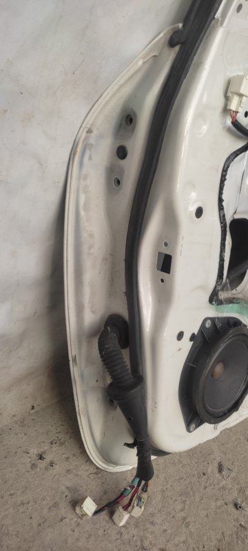 Дверь передняя правая RAV4 05-12 Дверь передняя правая RAV4 05-12