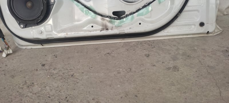 Дверь передняя правая RAV4 05-12 Дверь передняя правая RAV4 05-12