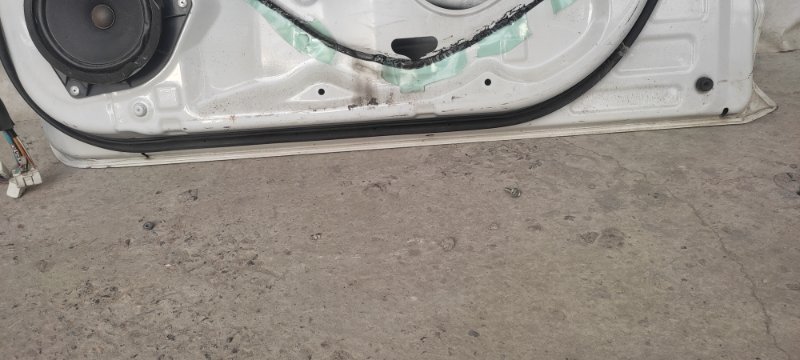 Дверь передняя правая RAV4 05-12 Дверь передняя правая RAV4 05-12