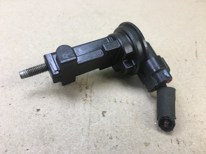 Запчасть датчик положения распредвала JEEP CHEROKEE 14- 2014 KL 3.2 EHB 5149141AF Б/У Датчик положения распредвала JEEP CHEROKEE 14- 2014 KL 3.2 EHB 5149141AF Б/У