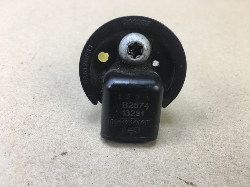 Датчик положения распредвала CHEROKEE 14- 2014 KL 3.2 EHB Датчик положения распредвала CHEROKEE 14- 2014 KL 3.2 EHB