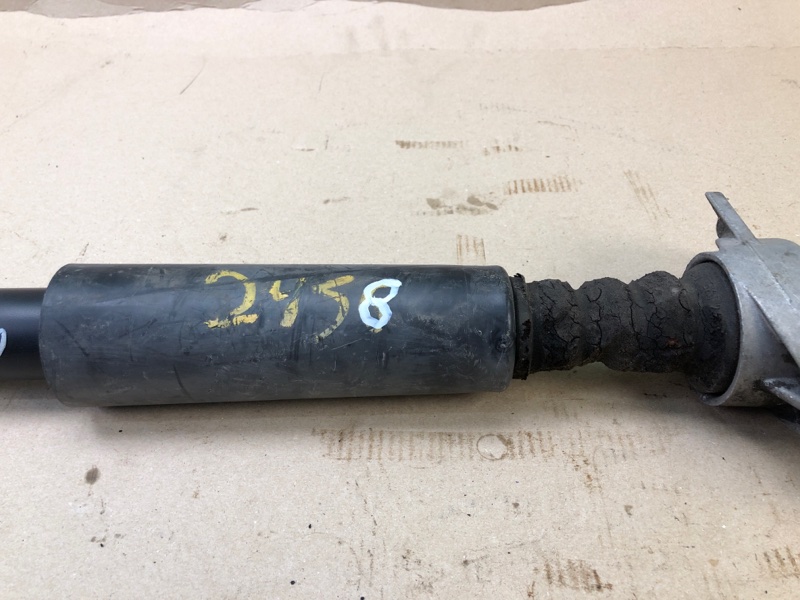 Амортизатор задний JETTA USA 10-17 2012 162 2.5 CBUA